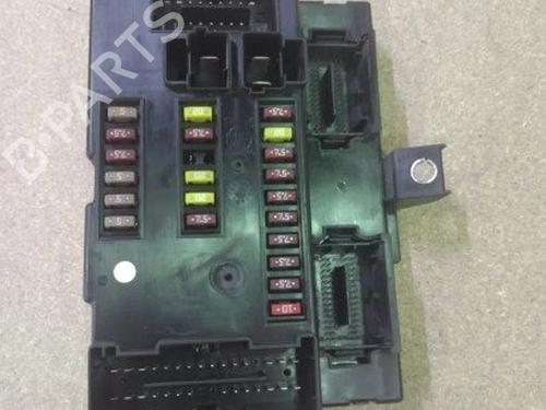 Used Fuse box Fuse box 38697627 38697627