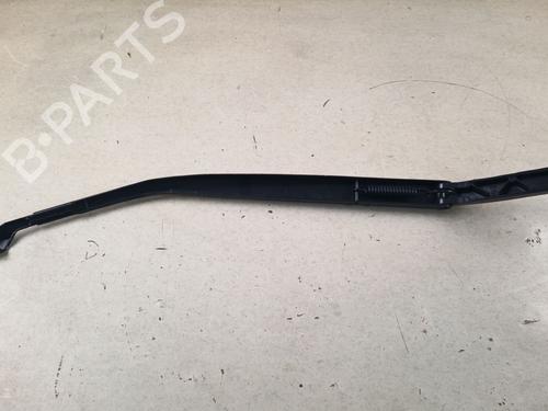 Used Front windshield wiper arm Front windshield wiper arm 38688846 38688846