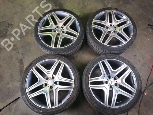 wheel-set-mercedes-benz-s-class-w221-v221-2005-2006-2007-2008-2009-2010-2011-2012-2013-38687235 main image