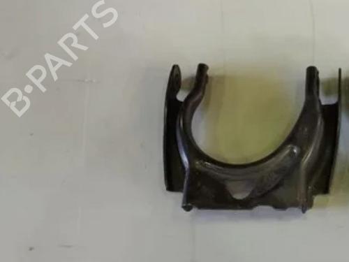 Used Left front suspension arm Left front suspension arm 39132582 39132582