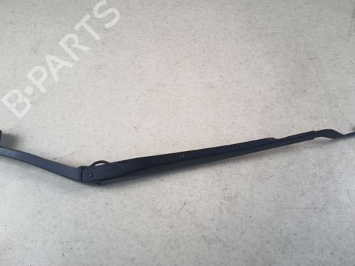 Used Front windshield wiper arm Front windshield wiper arm 38691566 38691566