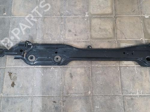 crossmember-renault-megane-iv-hatchback-b9amn_-2015-38685365 main image