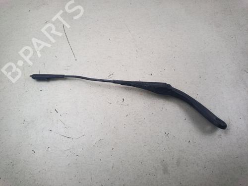 Used Front windshield wiper arm Front windshield wiper arm 38688850 38688850