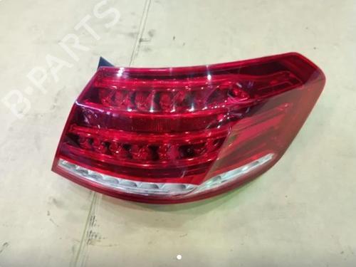 right-taillight-mercedes-benz-e-class-w212-2009-2010-2011-2012-2013-2014-2015-2016-38695897 main image