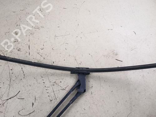 front-windshield-wiper-arm-peugeot-108-2014-39120410 main image