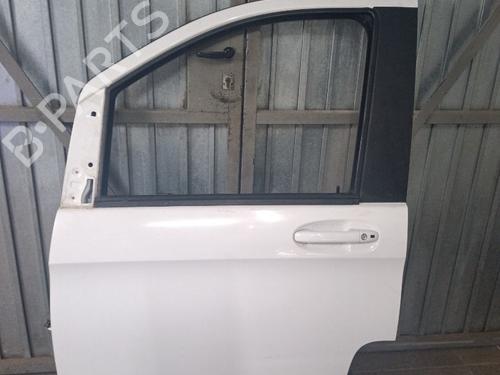 left-front-door-mercedes-benz-vito-tourer-w447-2014-38687790 main image