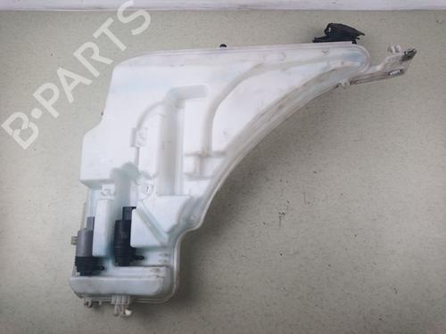 Used Windscreen washer tank Windscreen washer tank 38689300 38689300