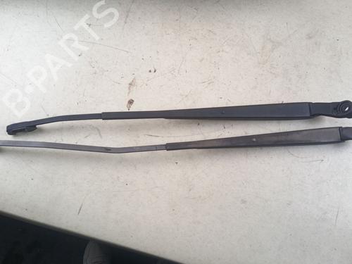 Used Front windshield wiper arm Front windshield wiper arm 38692344 38692344