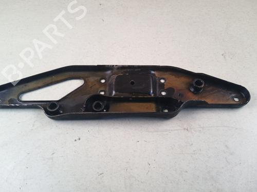 Used Engine mount Engine mount MERCEDES-BENZ SPRINTER 3,5-t Van (B906) 310 CDI (906.631, 906.633, 906.635, 906.637) (95 hp) 39636145 39636145