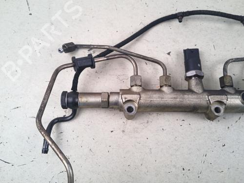 Used Injection rail Injection rail 39127737 39127737
