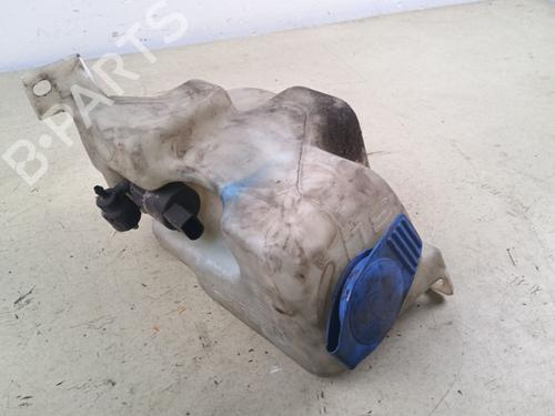Used Windscreen washer tank Windscreen washer tank 38692548 38692548
