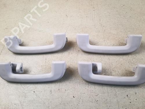 Used Front left interior door handle Front left interior door handle 39130466 39130466