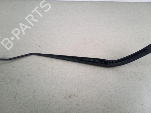 Used Front windshield wiper arm Front windshield wiper arm 39120407 39120407