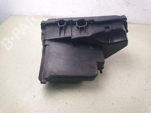 Used Fuse box Fuse box 39131890 39131890