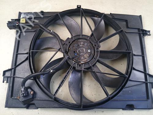 Used Radiator fan Radiator fan 38689418 38689418