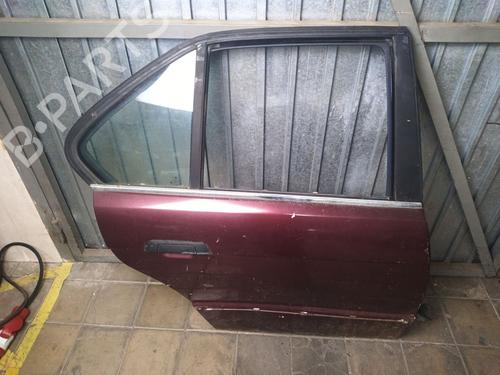 Puerta trasera derecha Puerta trasera derecha 38691077 38691077