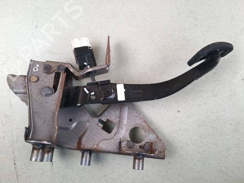 break-pedal-renault-clio-iv-bh_-2012-2013-2014-2015-2016-2017-2018-2019-2020-2021-38686069 main image