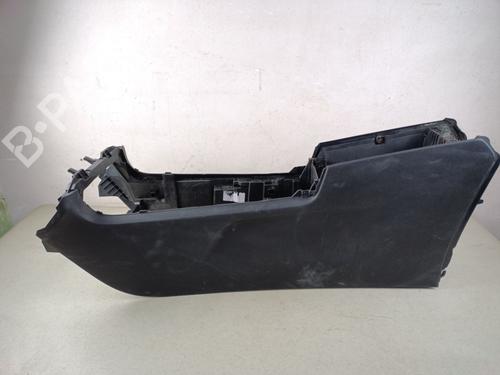 Used Armrest / Center console Armrest / Center console 39130993 39130993