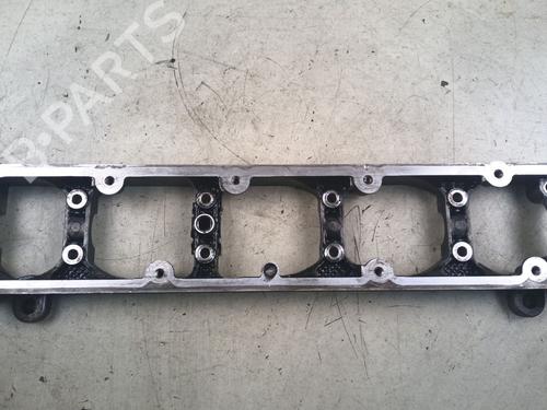 Used Valve cover Valve cover 38698495 38698495