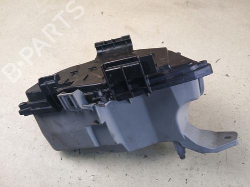 Used Fuse box Fuse box 39132015 39132015