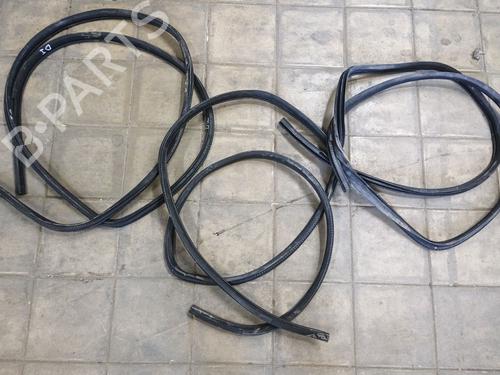 rubber-door-seal-nissan-qashqai-ii-j11-j11_-2013-39121075 main image