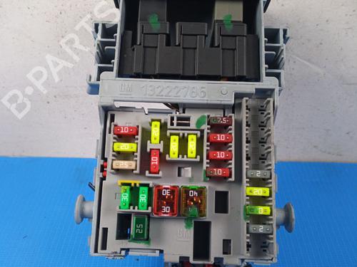 Used Fuse box Fuse box 38697371 38697371