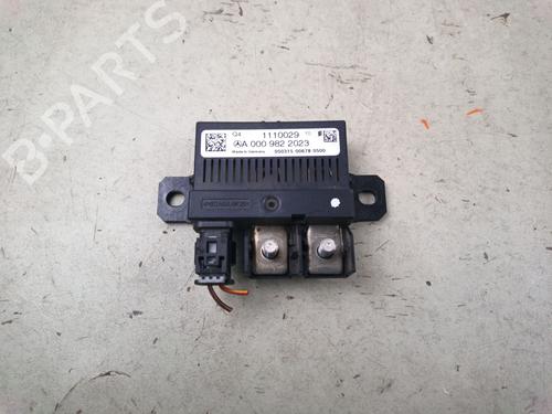 electronic-module-mercedes-benz-gla-class-x156-2013-2014-2015-2016-2017-2018-2019-2020-2021-2022-38689102 main image