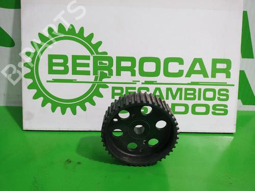 Used Pulley OPEL ZAFIRA / ZAFIRA FAMILY B (A05) 1.9 CDTI (M75) (100 hp) 31543136