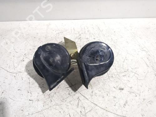 horn-renault-clio-ii-bb_-cb_-1998-1999-2000-2001-2002-2003-2004-2005-2006-2007-2008-2009-2010-2011-2012-2013-2014-2015-2016-32465243 main image