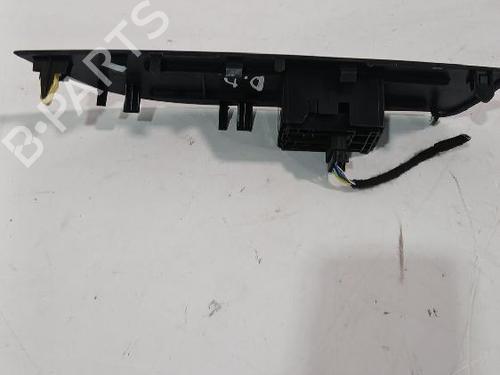 Right front window switch TOYOTA COROLLA Hatchback (_E21_, _EA1_, _EH1_) 1.8 VVTi Hybrid (ZWE219) | BP31567222I26