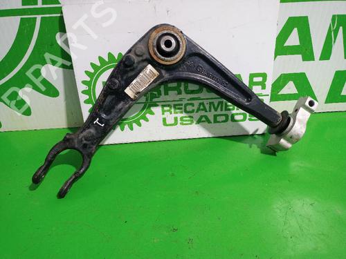 Used Left front suspension arm PEUGEOT 407 SW (6E_, 6D_) 2.0 (136 hp) 31548341