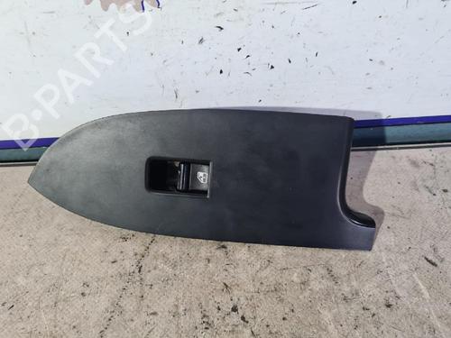 Used Right front window switch Right front window switch ALFA ROMEO GIULIETTA (940_) 1.6 JTDM (940FXD1A) (105 hp) 31569981 31569981