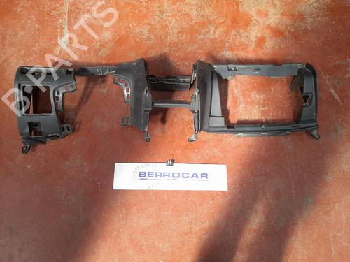 Instrumentbræt TOYOTA AVENSIS (_T25_) 1.8 VVT-i (ZZT251_, ZZT251R) (129 hp) 31678642