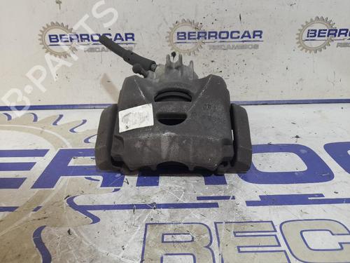 Used Right front brake caliper Right front brake caliper PEUGEOT 5008 (0U_, 0E_) 2.0 HDi 150 / BlueHDi 150 (150 hp) 31540554 31540554