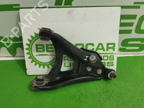 Used Left front suspension arm RENAULT CLIO II (BB_, CB_) [1998-2016]  31675107