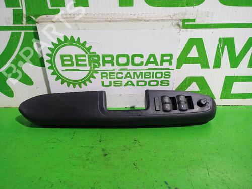 Used Left front window switch AUDI A4 B6 (8E2) 2.5 TDI (163 hp) 31553074