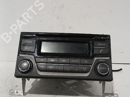 Used Radio Radio 32489208 32489208