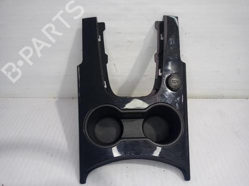 Portavasos/Objetos PEUGEOT 3008 I MPV (0U_) 1.6 HDi (114 hp) 31555297