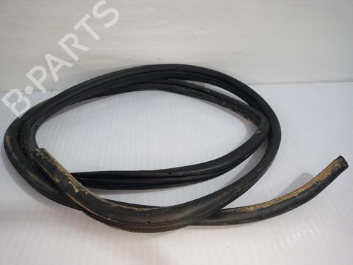 Gummiliste NISSAN QASHQAI II (J11, J11_) 1.2 DIG-T (115 hp) 31554687