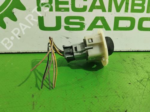 Right front window switch RENAULT MEGANE II Saloon (LM0/1_) 1.5 dCi (LM1E) | BP31545534I26