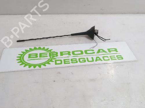 Used Antenna/Base DACIA DUSTER (HM_) 1.0 TCe 90 (HMM6) (91 hp) 32462643
