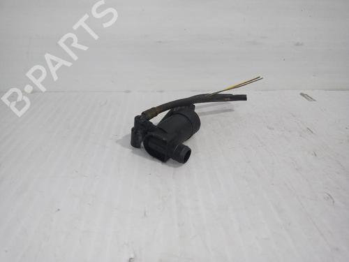 Used Washer pump FORD FOCUS I Saloon (DFW) 1.6 16V (100 hp) 31556153