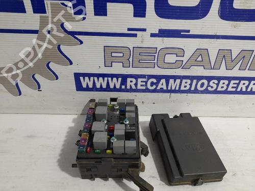 Used Fuse box KIA SPORTAGE II (JE_, KM_) [2004-2011]  31673863