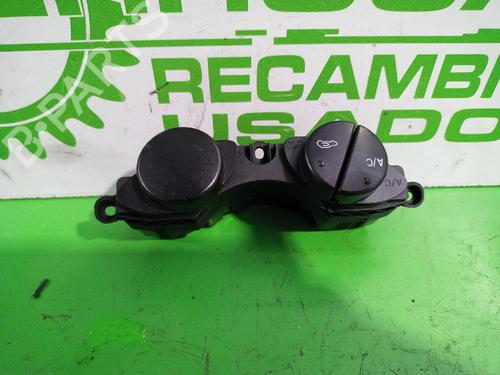 climate-control-ford-transit-connect-p65_-p70_-p80_-2002-31543995 main image