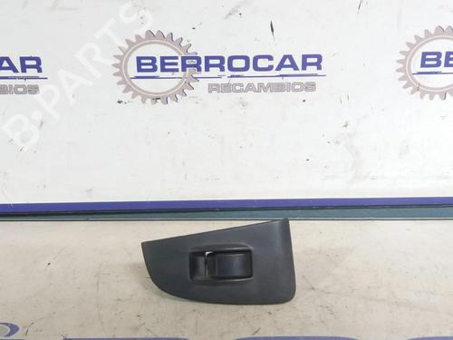 Høyre bak elrute bryter TOYOTA AVENSIS (_T25_) 1.8 VVT-i (ZZT251_, ZZT251R) (129 hp) 31678131