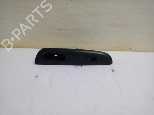 Mando elevalunas delantera derecho DAEWOO MATIZ (M200, M250) 0.8 (52 hp) 31559542