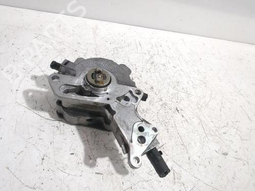 Used Vacuum pump SEAT IBIZA III (6L1) 1.4 TDI (70 hp) 32465174