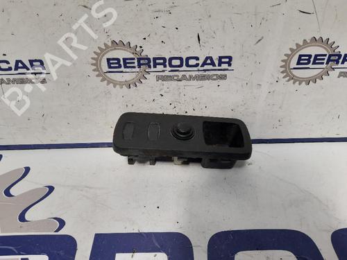 Used Headlight switch DACIA DUSTER (HS_) 1.5 dCi 4x4 (HSMC, HSMD) (110 hp) 31570515