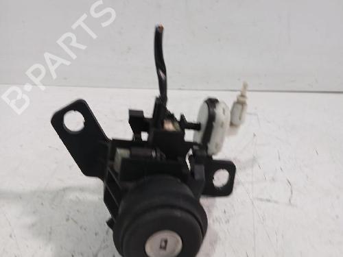 Used Tailgate handle Tailgate handle MERCEDES-BENZ A-CLASS (W168) A 170 CDI (168.008) (90 hp) 34617913 34617913