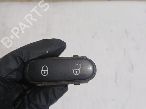 Used Switch SEAT LEON (1P1) 1.9 TDI (105 hp) 31563499